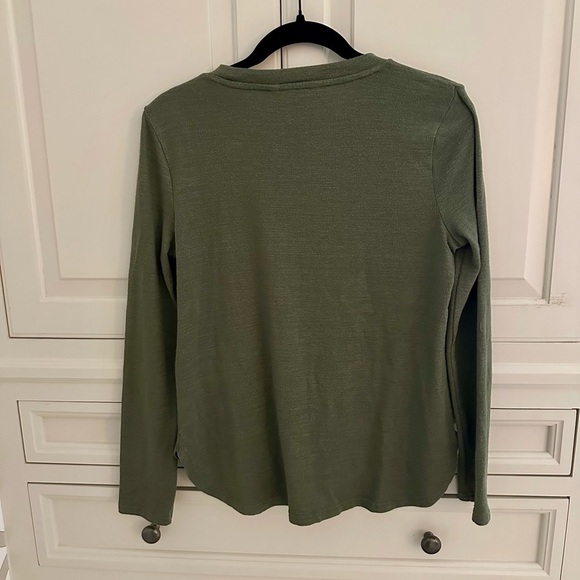 Banana Republic Luxespun Green Long Sleeve Top Size small - Picture 3 of 3